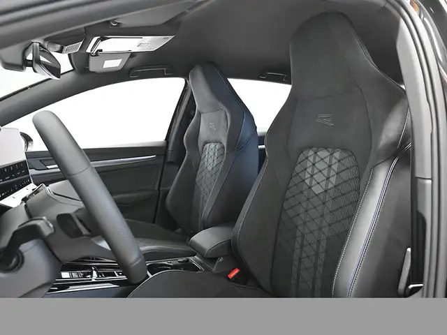 Volkswagen Golf view 9