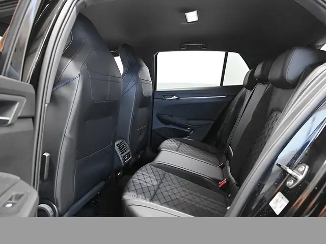 Volkswagen Golf view 12