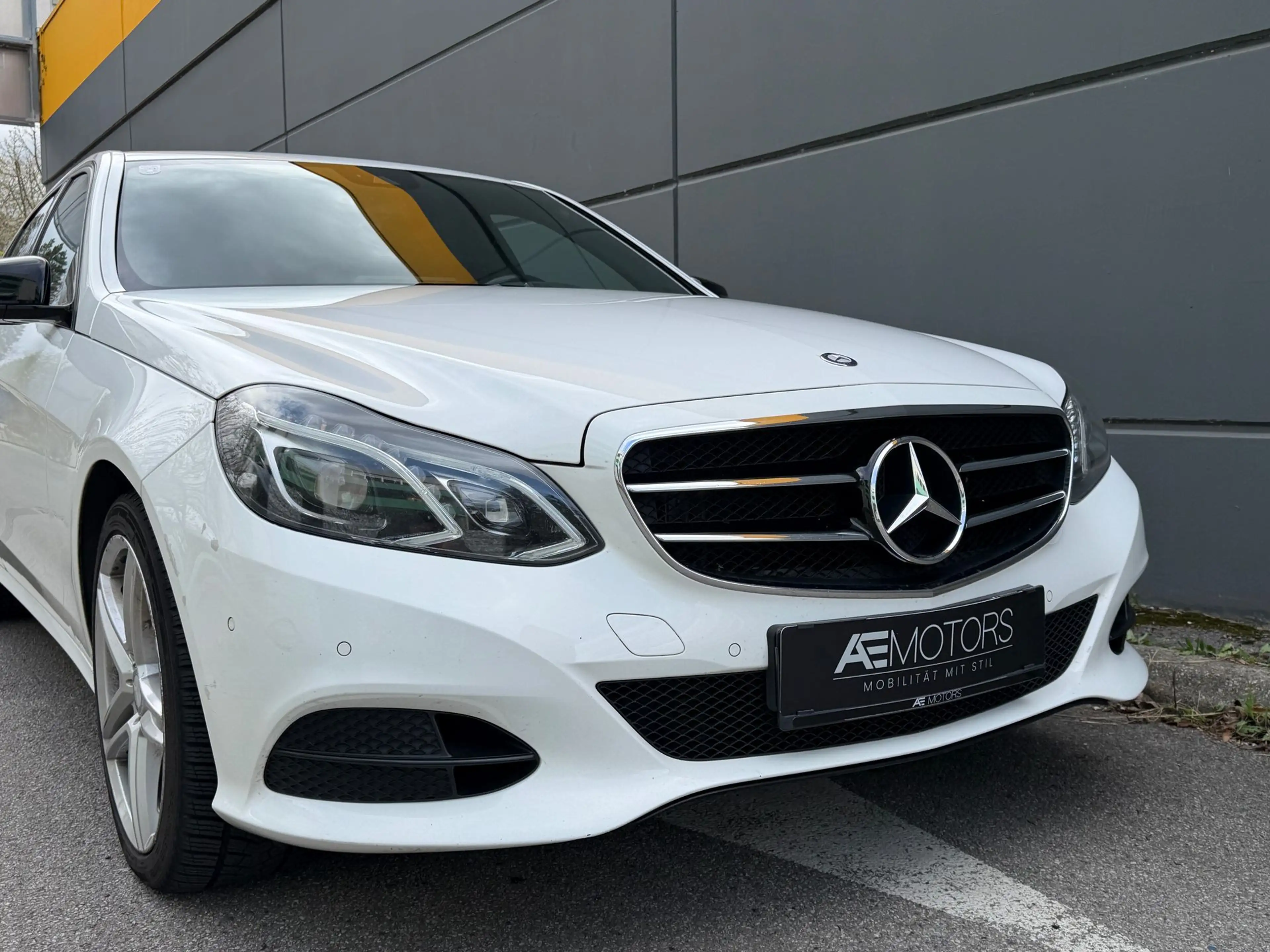 Mercedes-Benz E 250 //KREDIT//LEDER//FACELIFT//AUTOMATIK// — photo 3