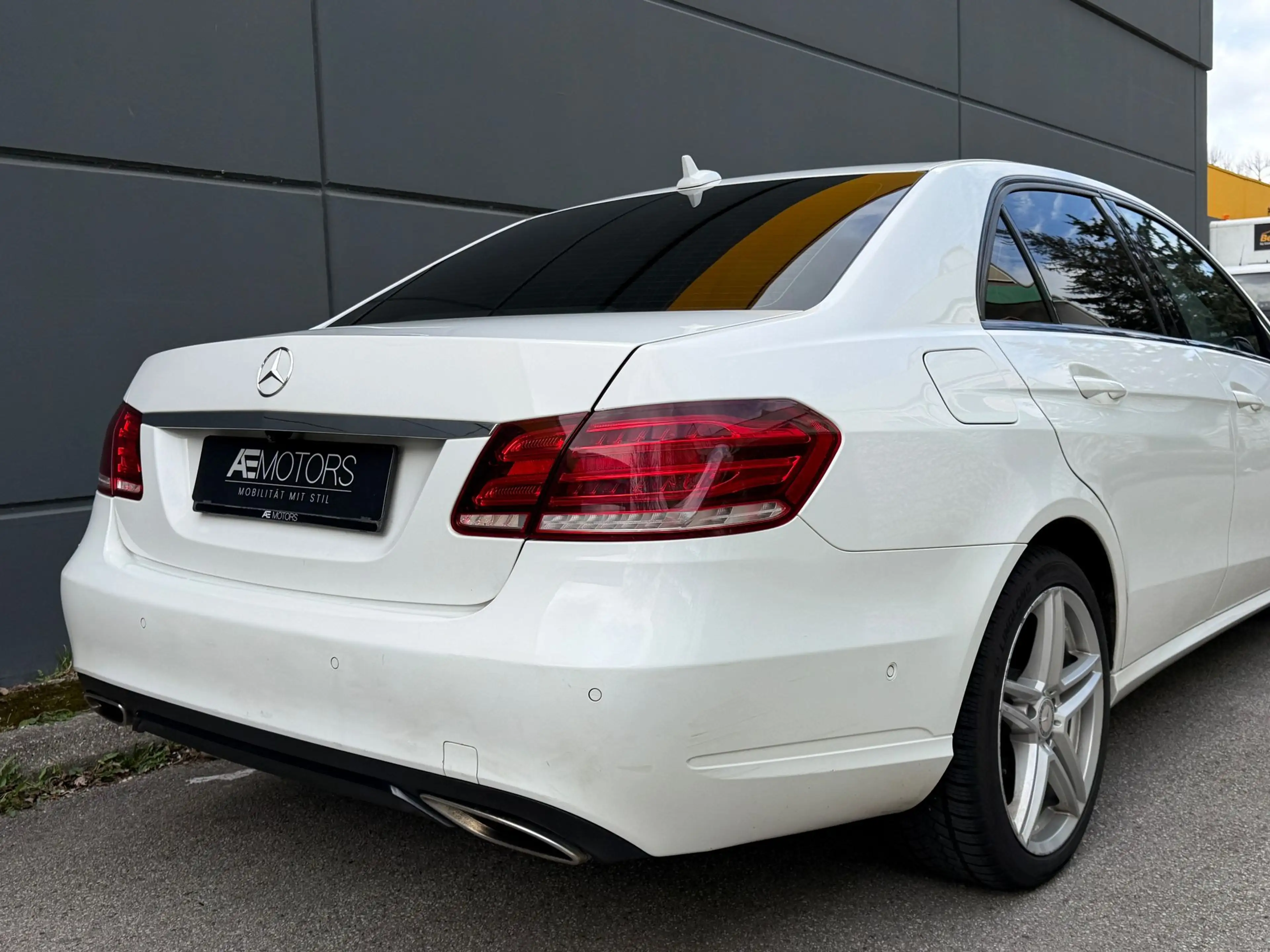 Mercedes-Benz E 250 //KREDIT//LEDER//FACELIFT//AUTOMATIK// — photo 11