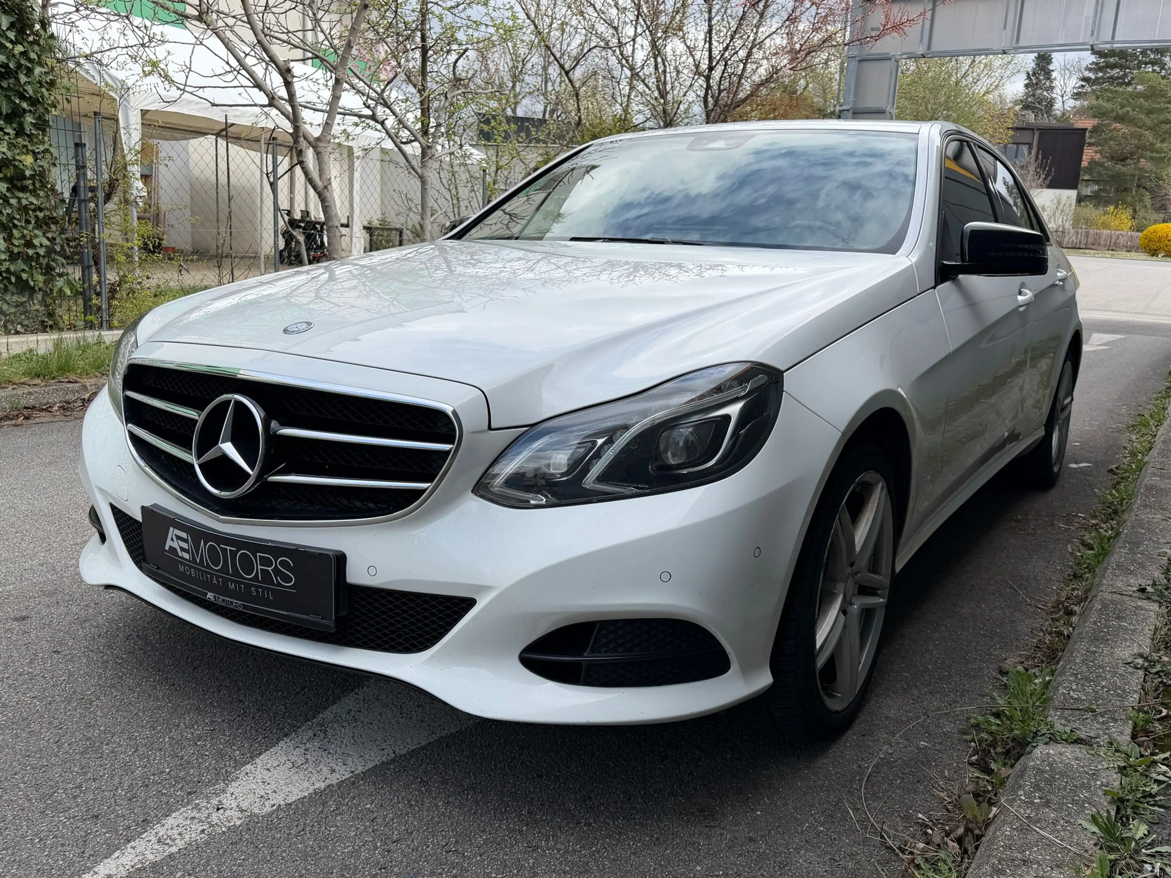 Mercedes-Benz E 250 //KREDIT//LEDER//FACELIFT//AUTOMATIK// — photo 7