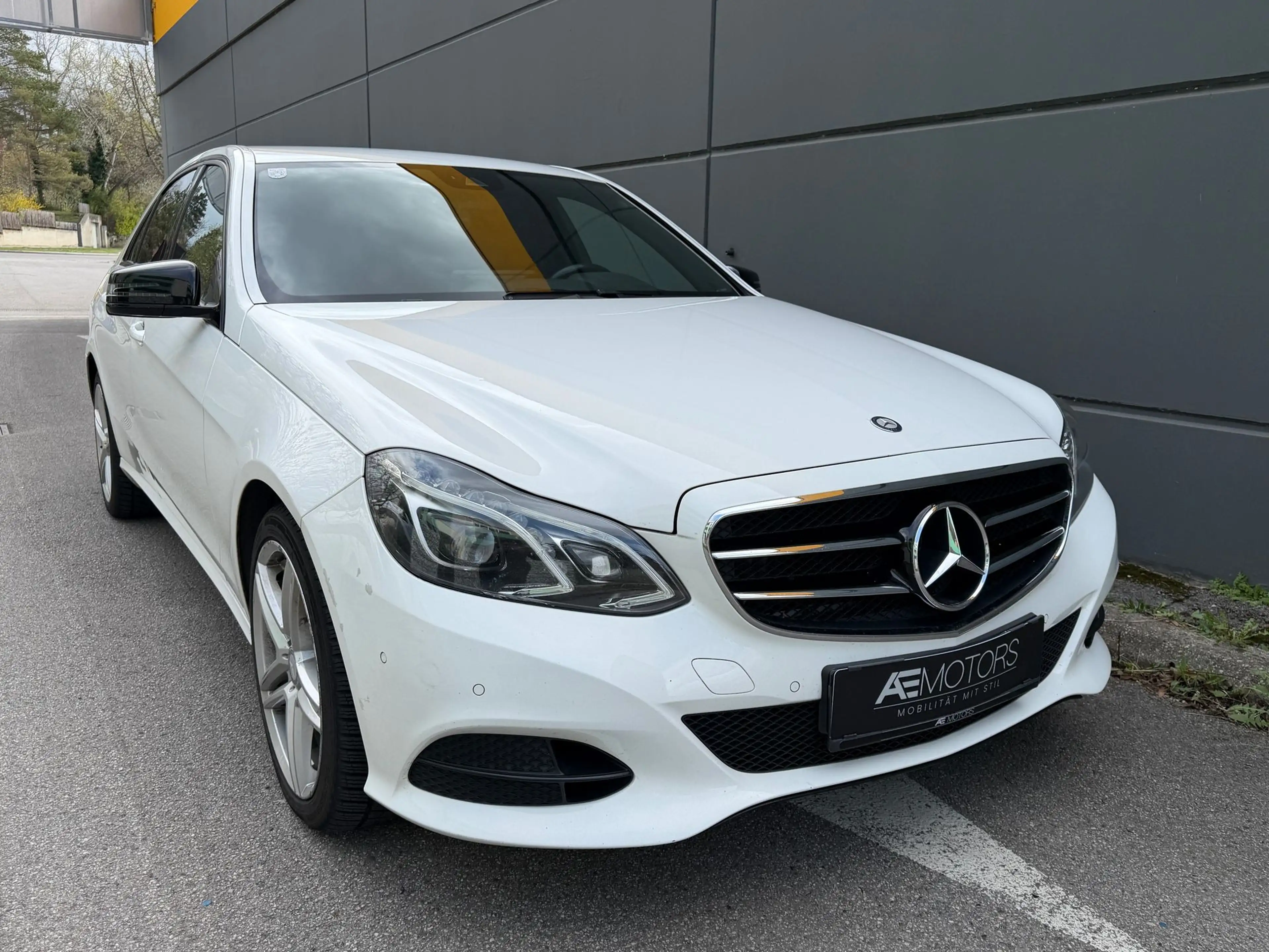 Mercedes-Benz E 250 //KREDIT//LEDER//FACELIFT//AUTOMATIK// — photo 2