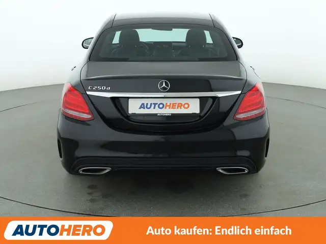 Mercedes-Benz C-Class view 5