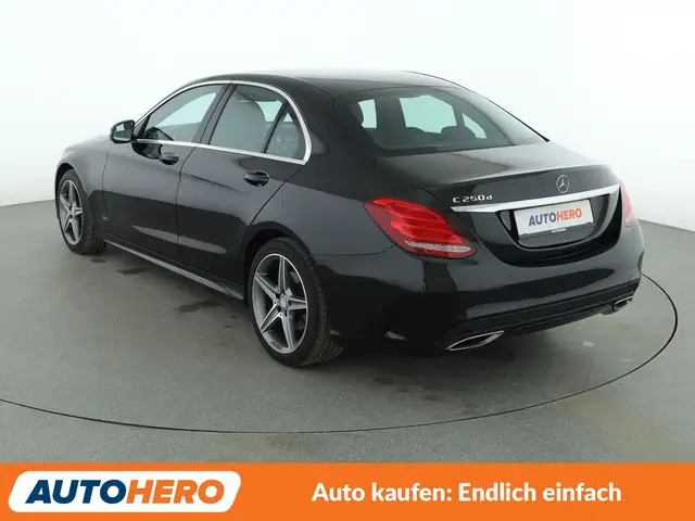Mercedes-Benz C-Class view 4