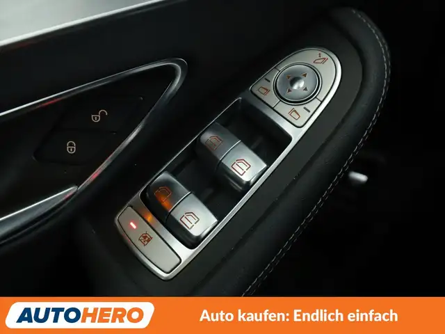 Mercedes-Benz C-Class view 28