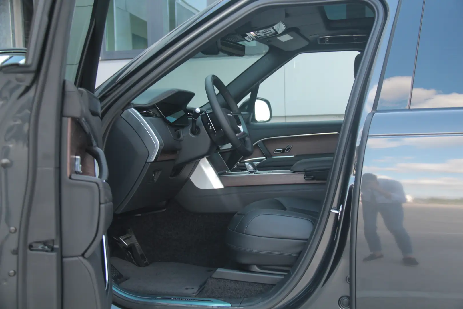 Land Rover Range Rover 3.0 P550e Autobiography PHEV Grijs - 2