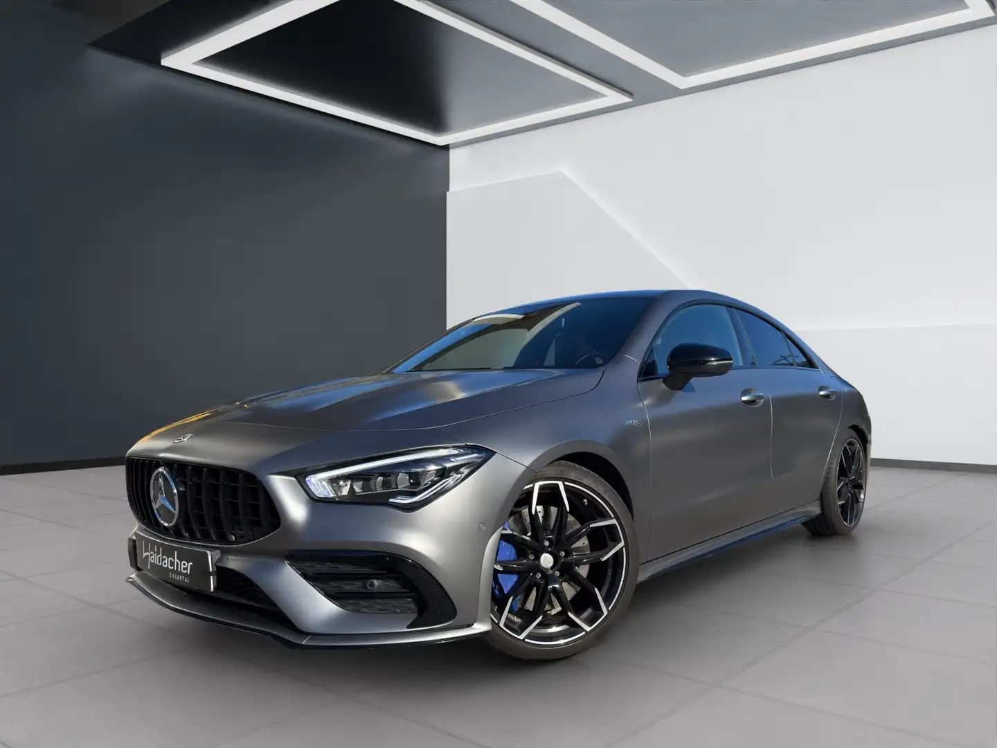 Mercedes-Benz CLA 35 AMG 4MATIC Aut. Grau - 2