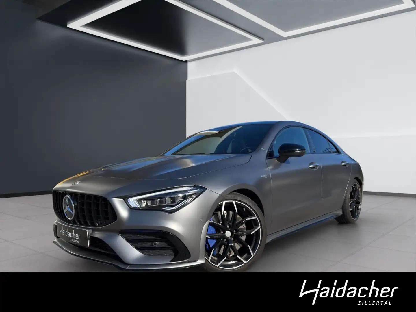 Mercedes-Benz CLA 35 AMG 4MATIC Aut. Grau - 1