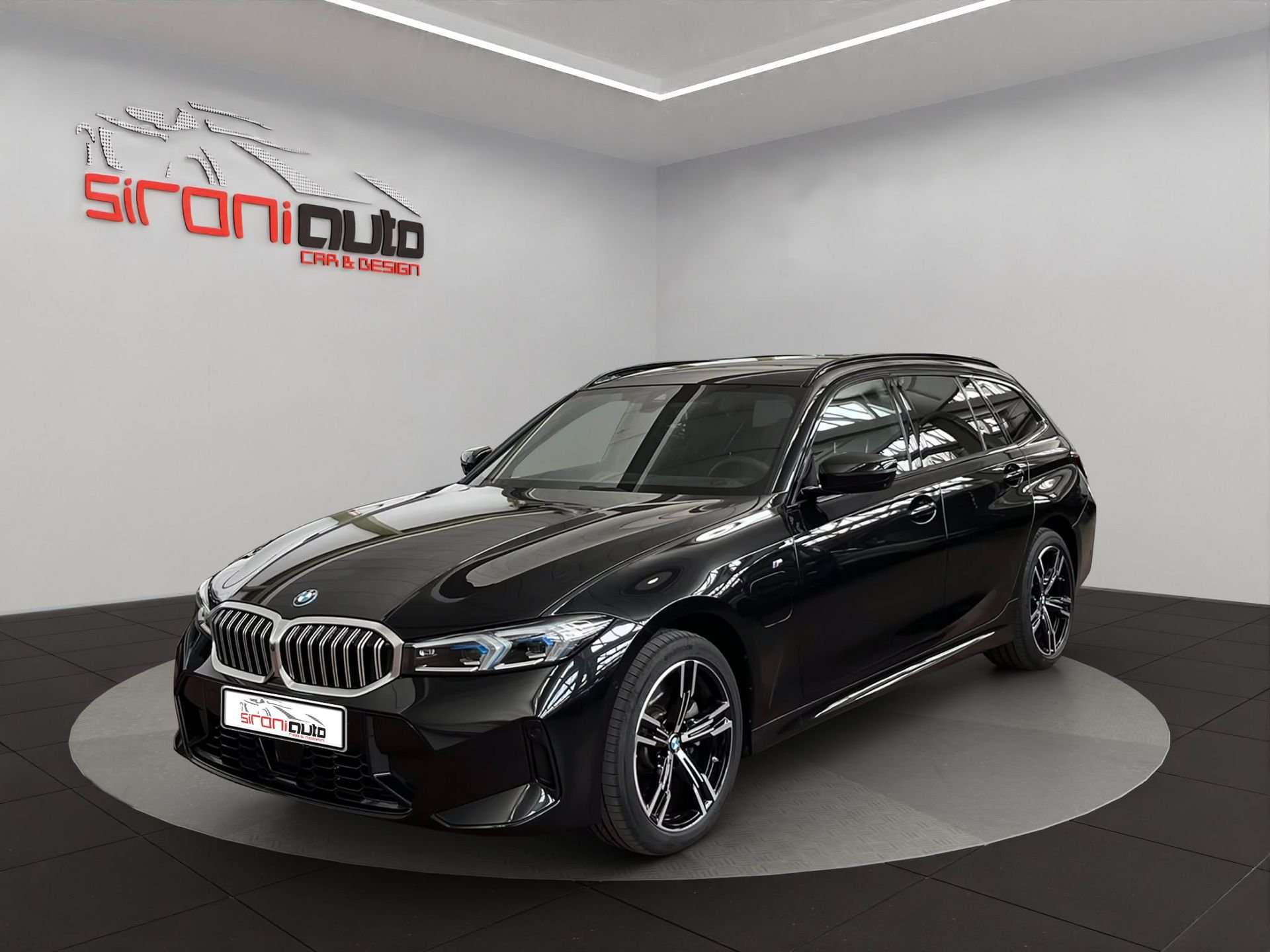 BMW 330