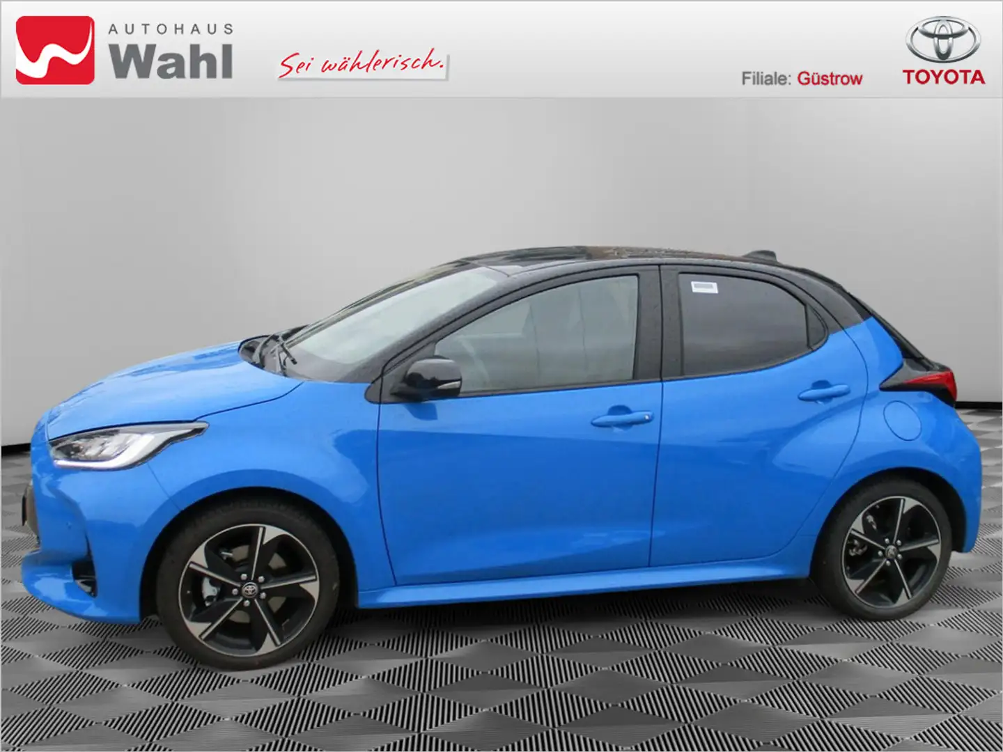 Toyota Yaris 1.5 Hybrid Premiere Edition Bleu - 2