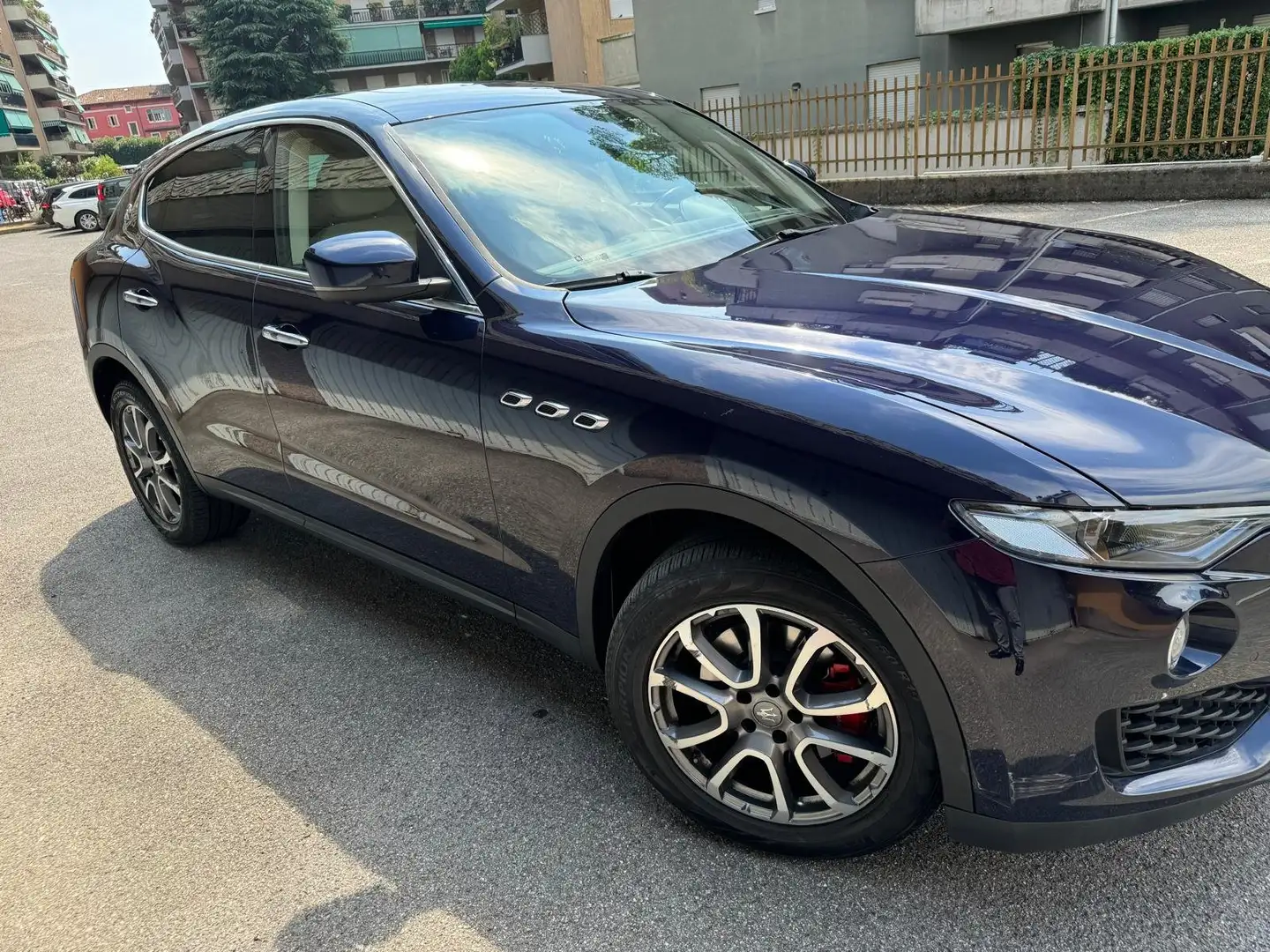 Maserati Levante my 2019 250 CV Granlusso Blu/Azzurro - 1