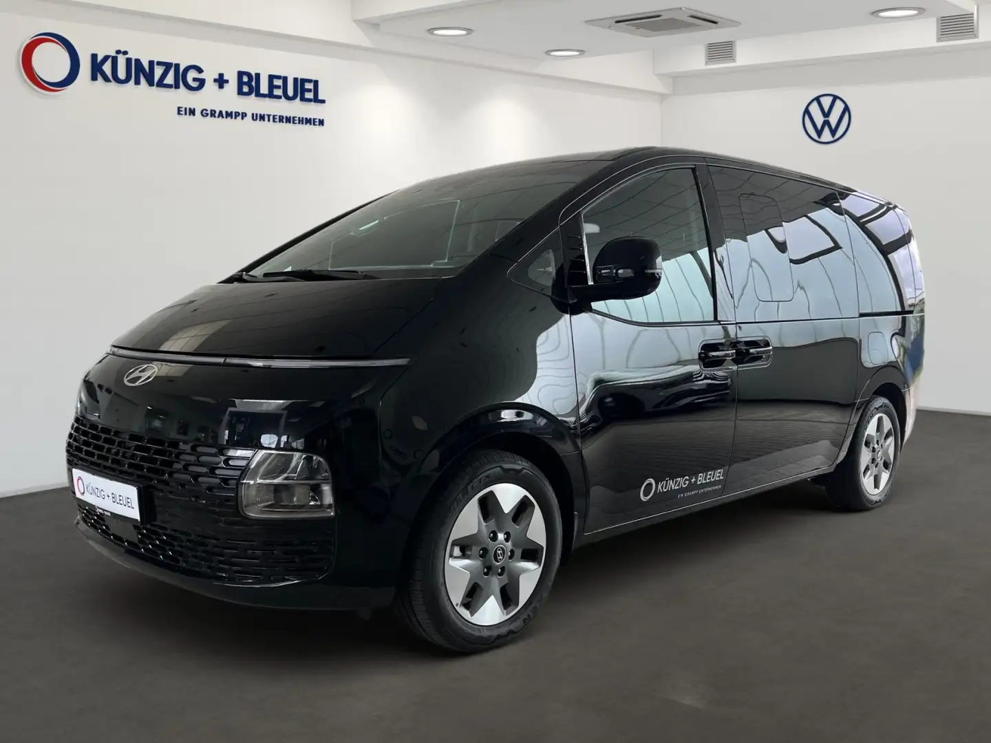 Hyundai STARIA Prime HEV 9 Sitz 1.6 T-GDI 6-AT ParkPaket Schwarz - 1