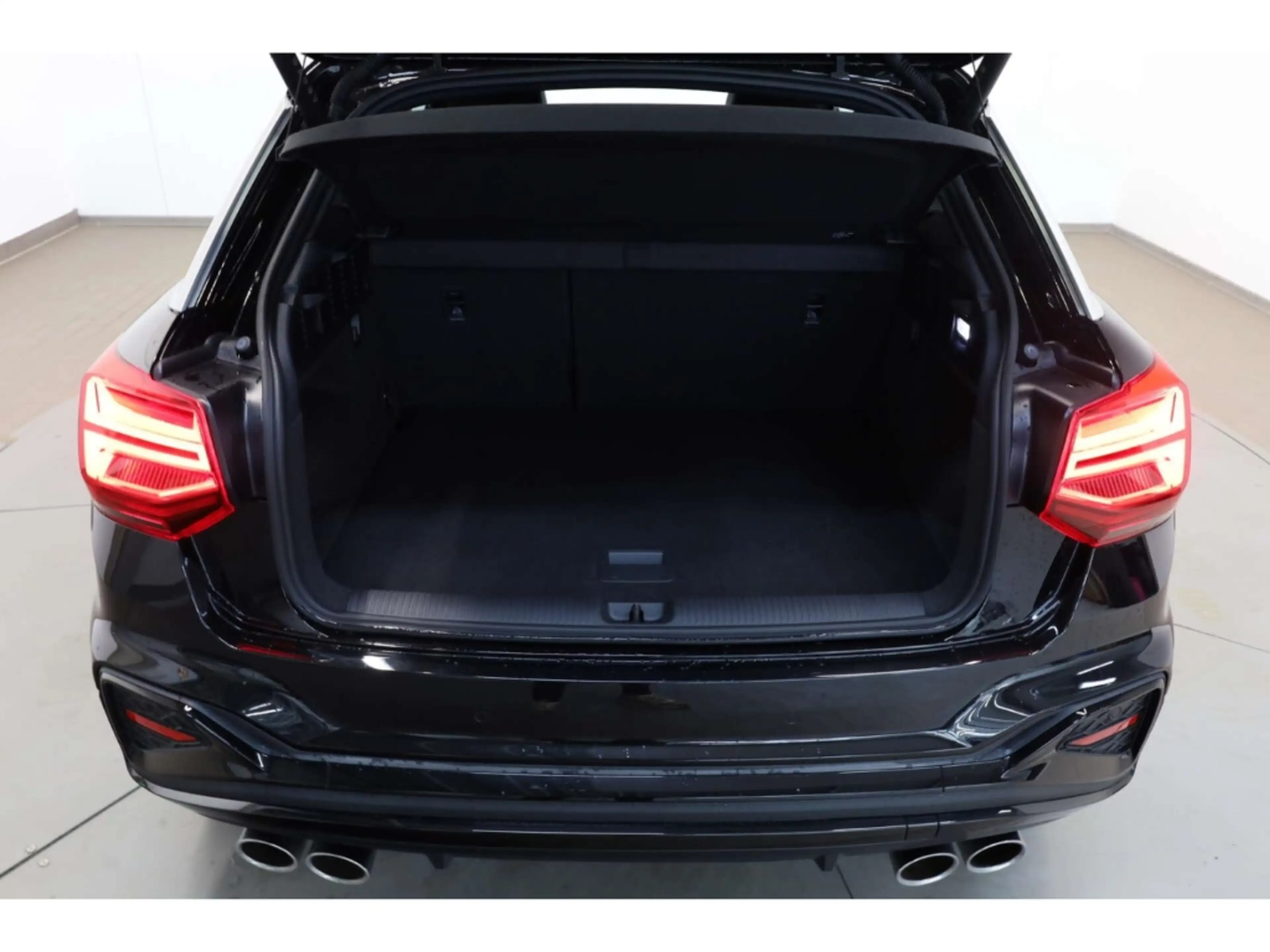 Audi SQ2 TFSI quattro S line VCP/LED/NAV/SH — photo 12