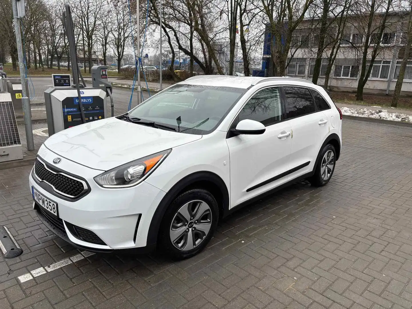 Kia Niro Niro 1.6 GDI 2WD Aut. Edition 7 - 1