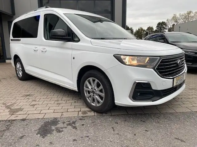 Ford Grand Tourneo Connect Titanium