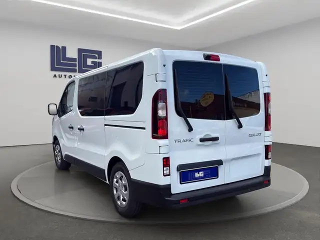 Renault Trafic view 7