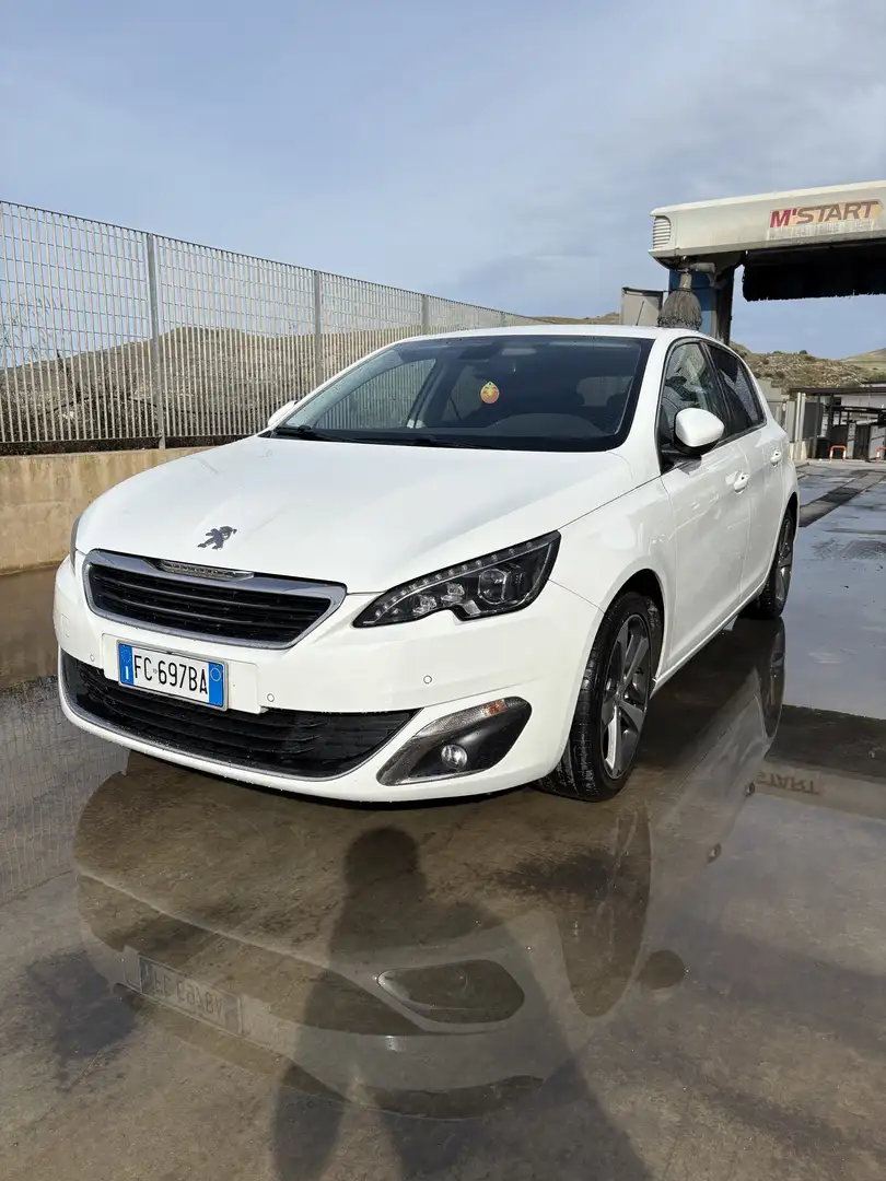 Peugeot 308 - 1