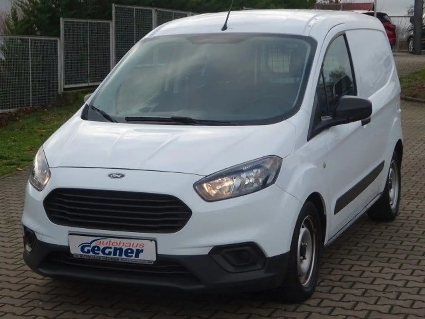 Ford Transit Courier Kasten 75PS LKW Білий - 2