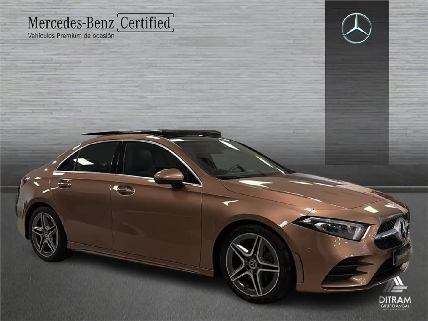 Mercedes-Benz A 200 Sedán d - 2