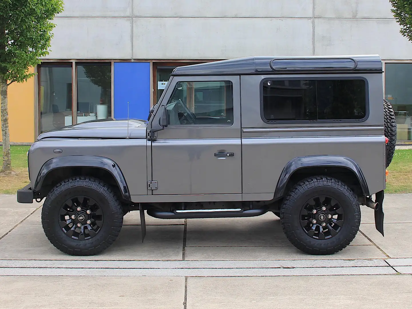 Land Rover Defender Defender 90 Td4 2.2 **Btw-wagen** 43.990 excl btw Grau - 2