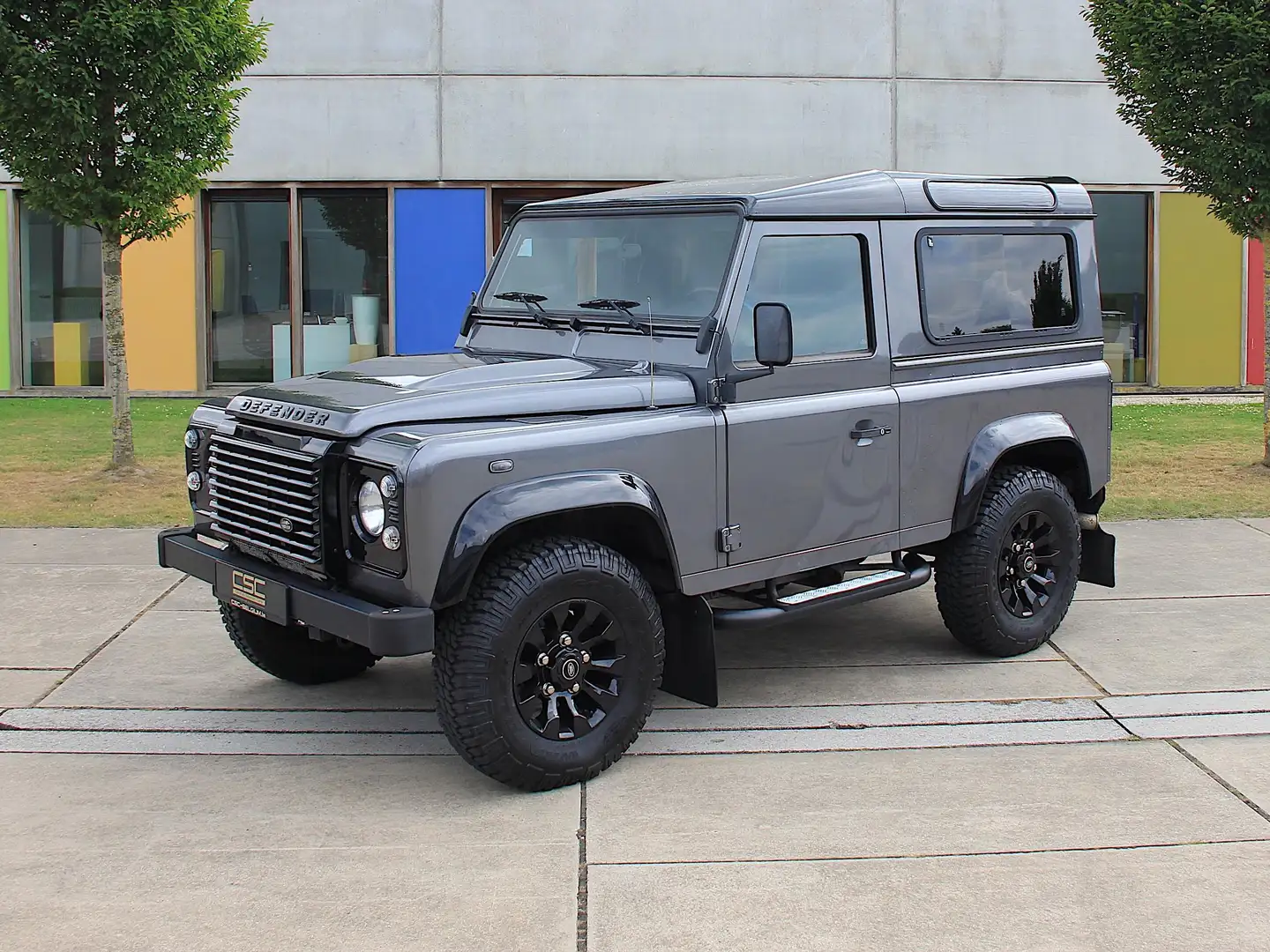 Land Rover Defender Defender 90 Td4 2.2 **Btw-wagen** 43.990 excl btw Grau - 1