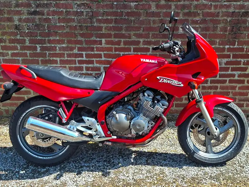 Yamaha XJ 600