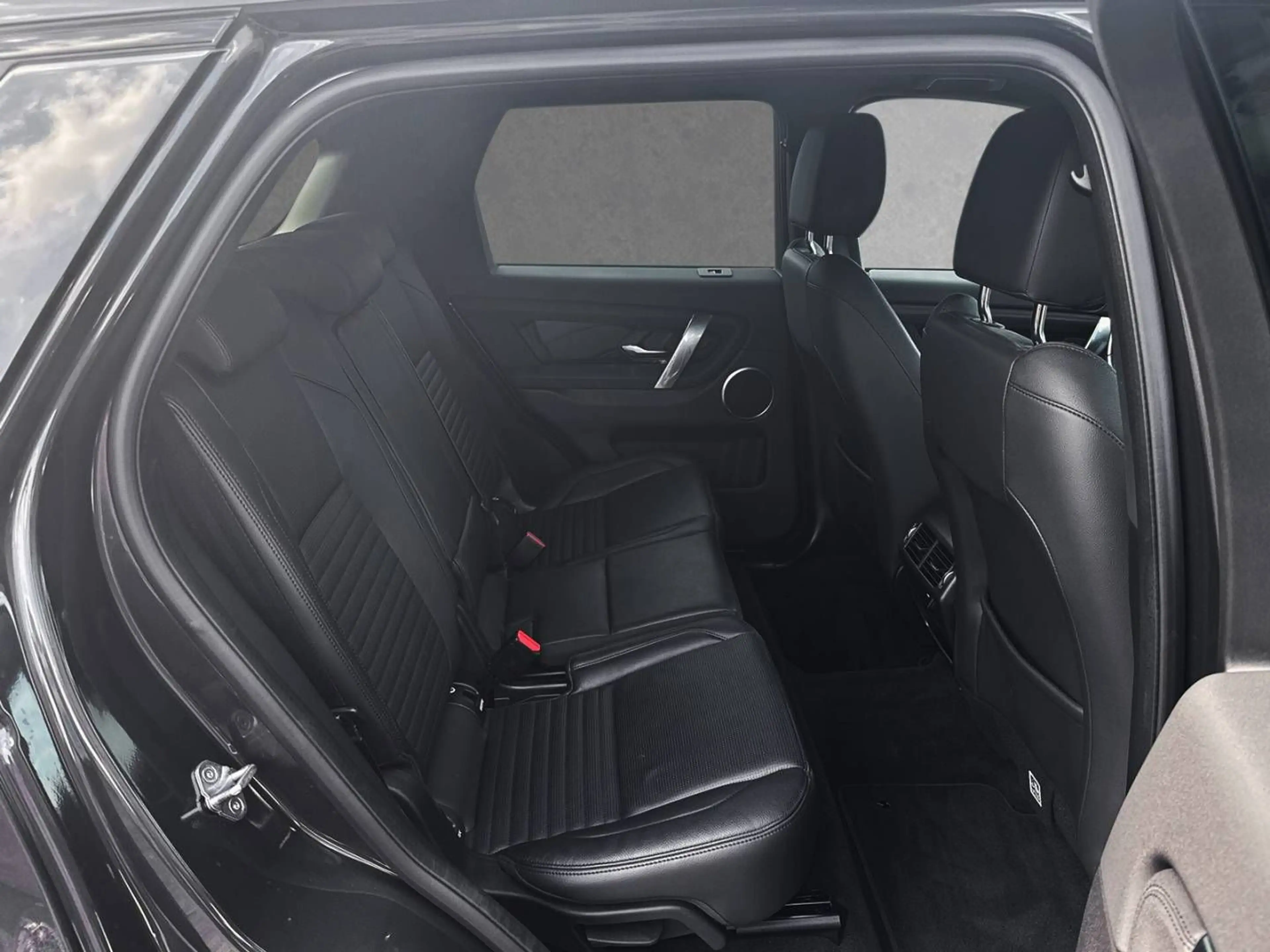 Land Rover Discovery Sport D200 SE — photo 5