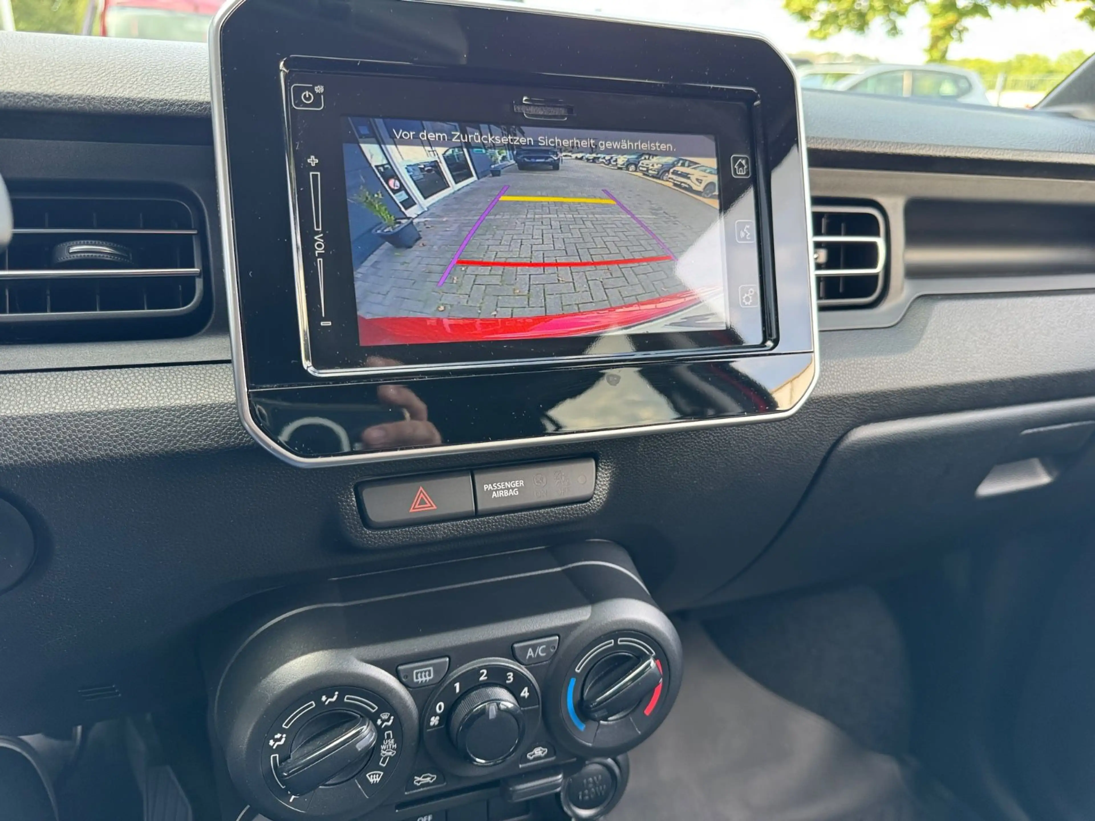 Suzuki Ignis Comfort AUTOMATIK NAVI+CAM WINTERRÄDER — photo 12