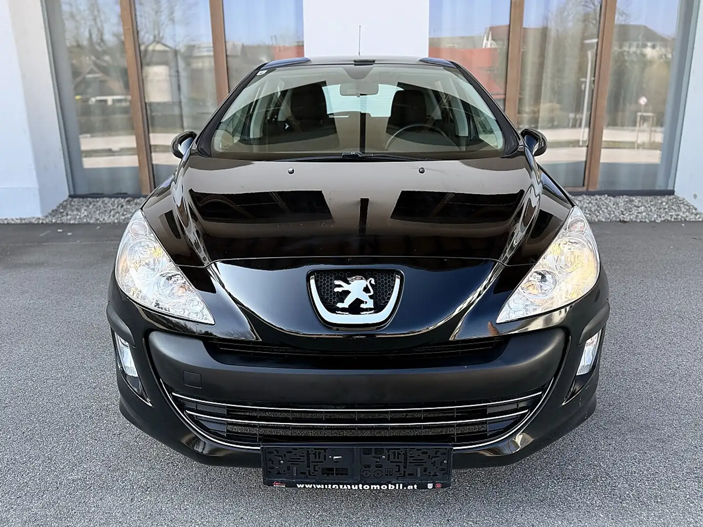 Peugeot 308 1,4 VTi Husky *ÖAMTC Pickerl 03.2027+4Mo* Schwarz - 2