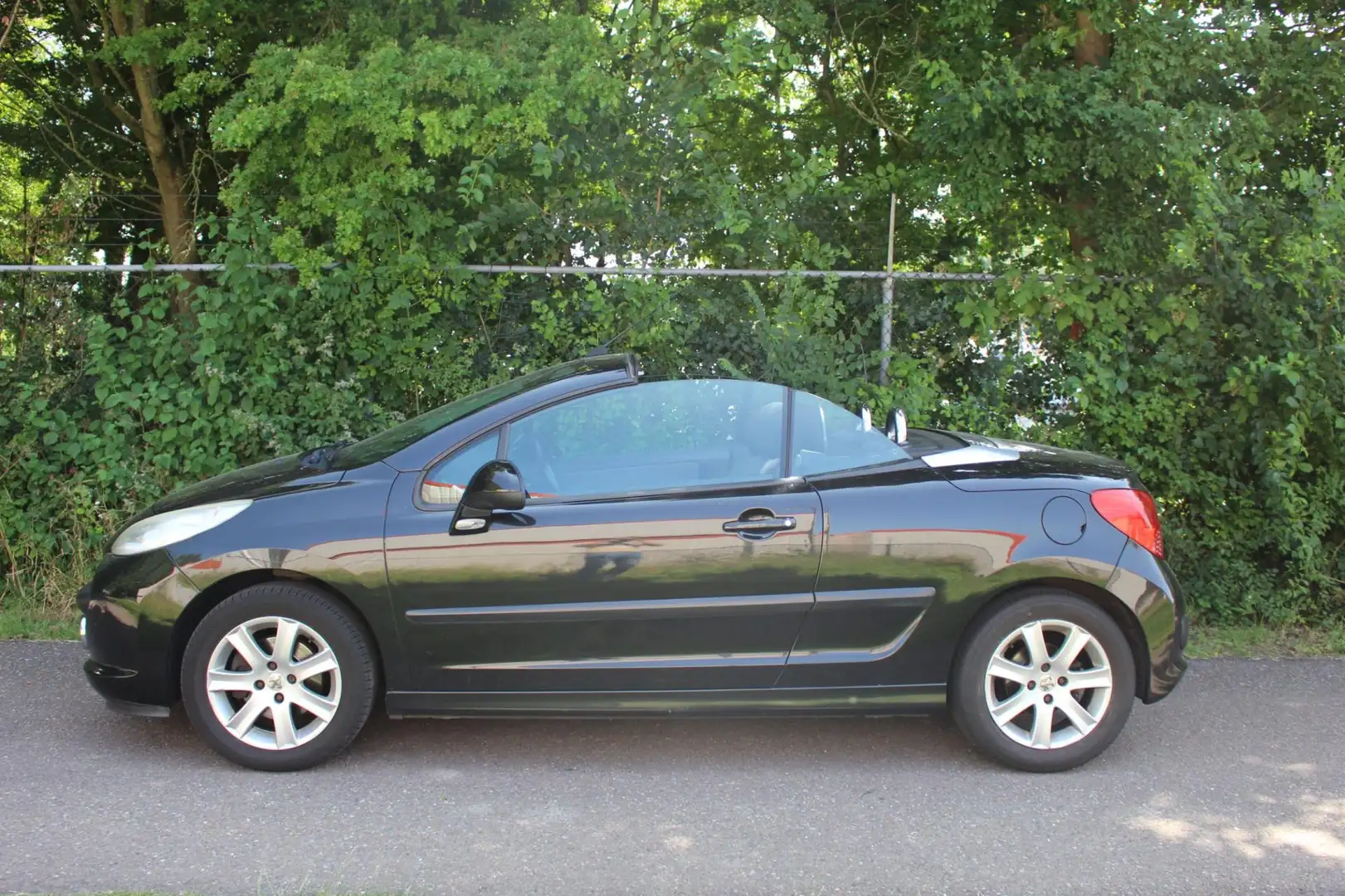 Peugeot 207 CC 1.6 VTi Première Zwart - 2