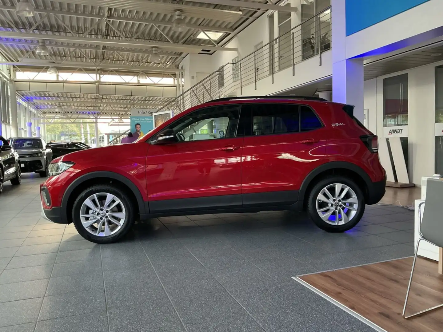 Volkswagen T-Cross 1.0 TSI Life GOAL Klima Navi Rückfahrkamera Rot - 2