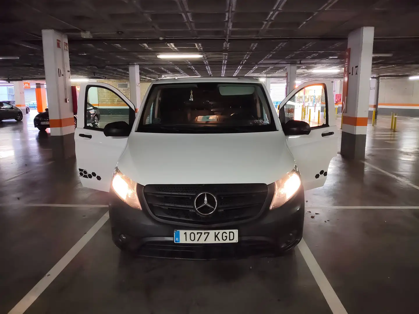Mercedes-Benz Vito Vito Furgón 111CDI Larga Blanco - 1