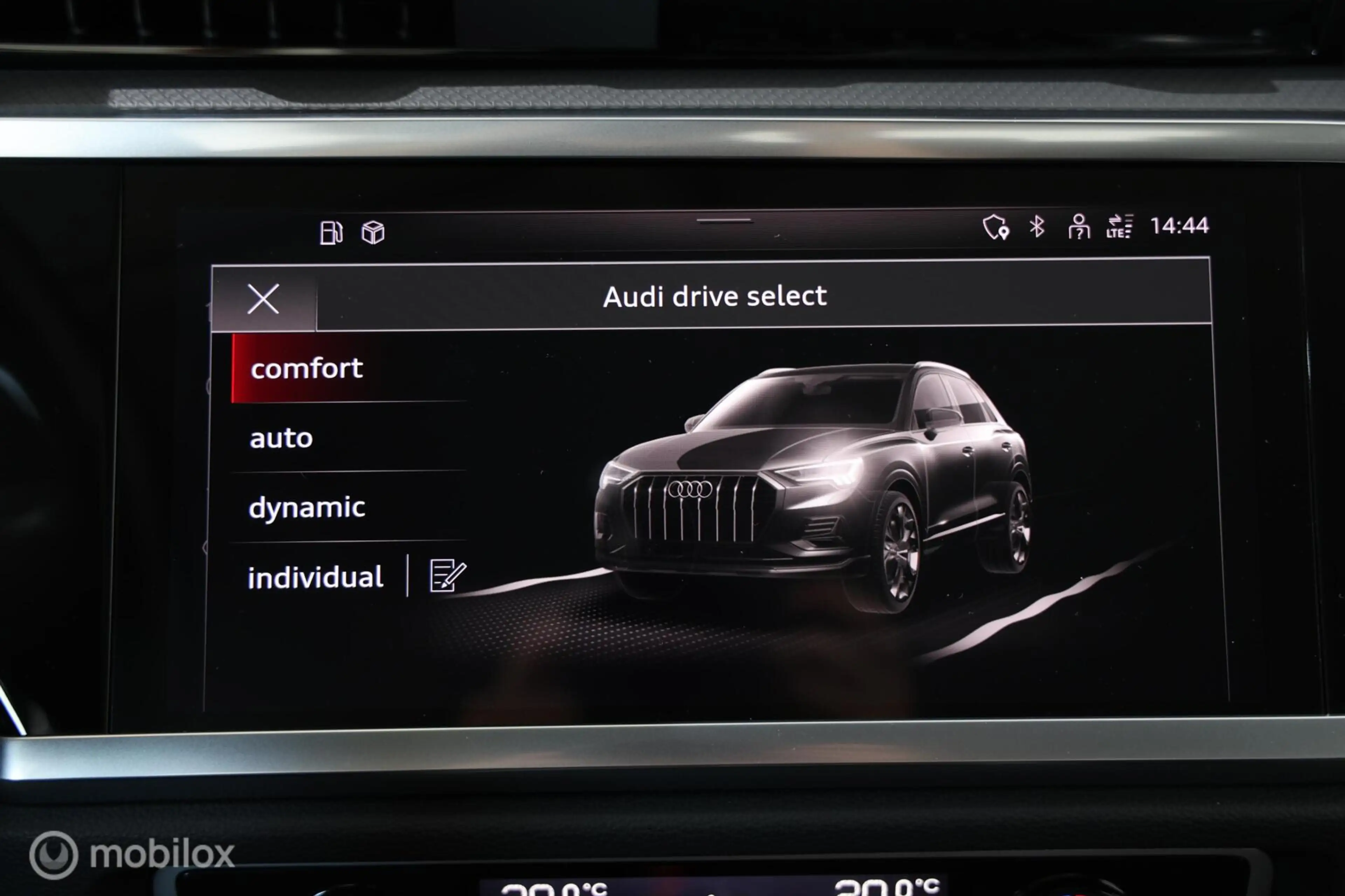 Audi Q3 45 TFSI e Advanced edition - Stoelverwarming - Nav — photo 23