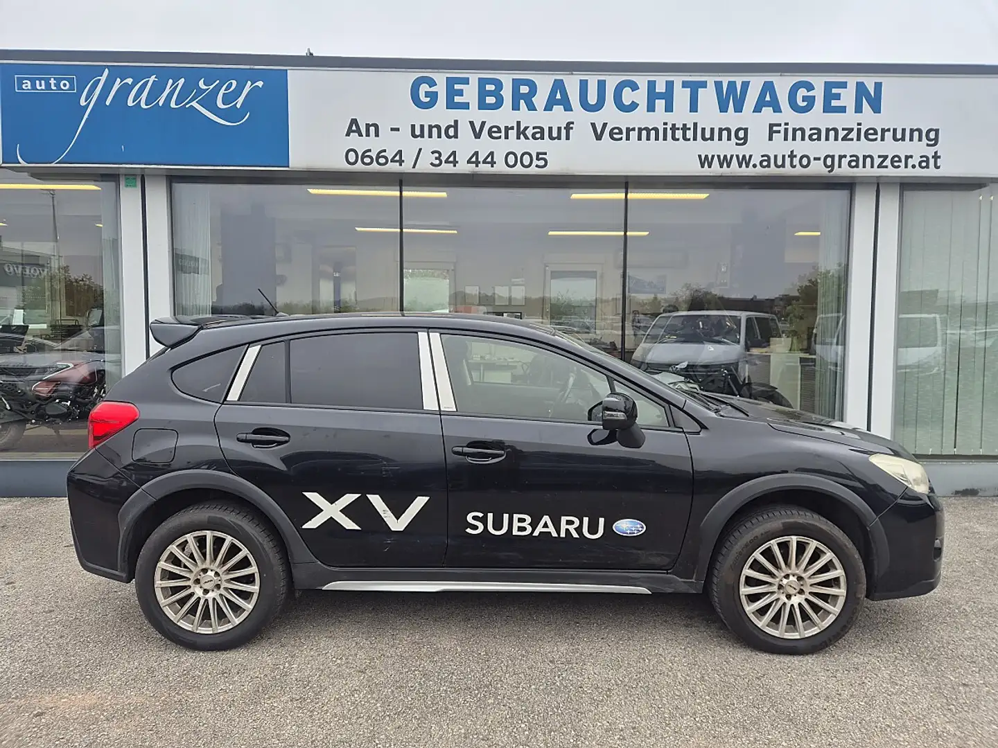 Subaru XV 2,0DL Comfort Schwarz - 1