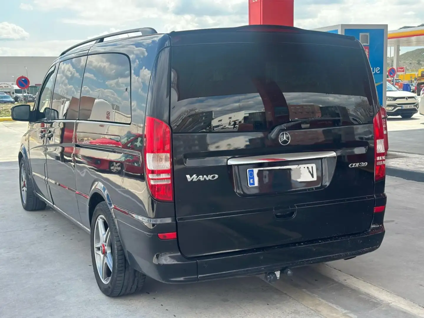 Mercedes-Benz Viano 3.0CDI Ambiente Extralargo Aut. Černá - 2