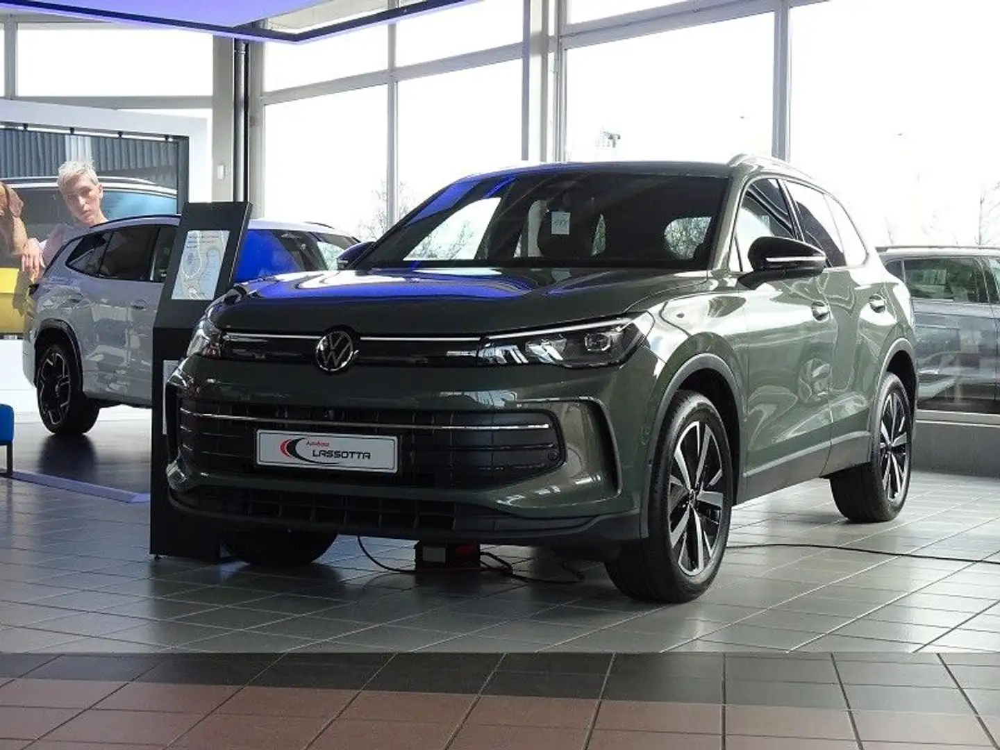 Volkswagen Tiguan 2.0 TDI DSG Goal "PLUS" 4Motion Grün - 1