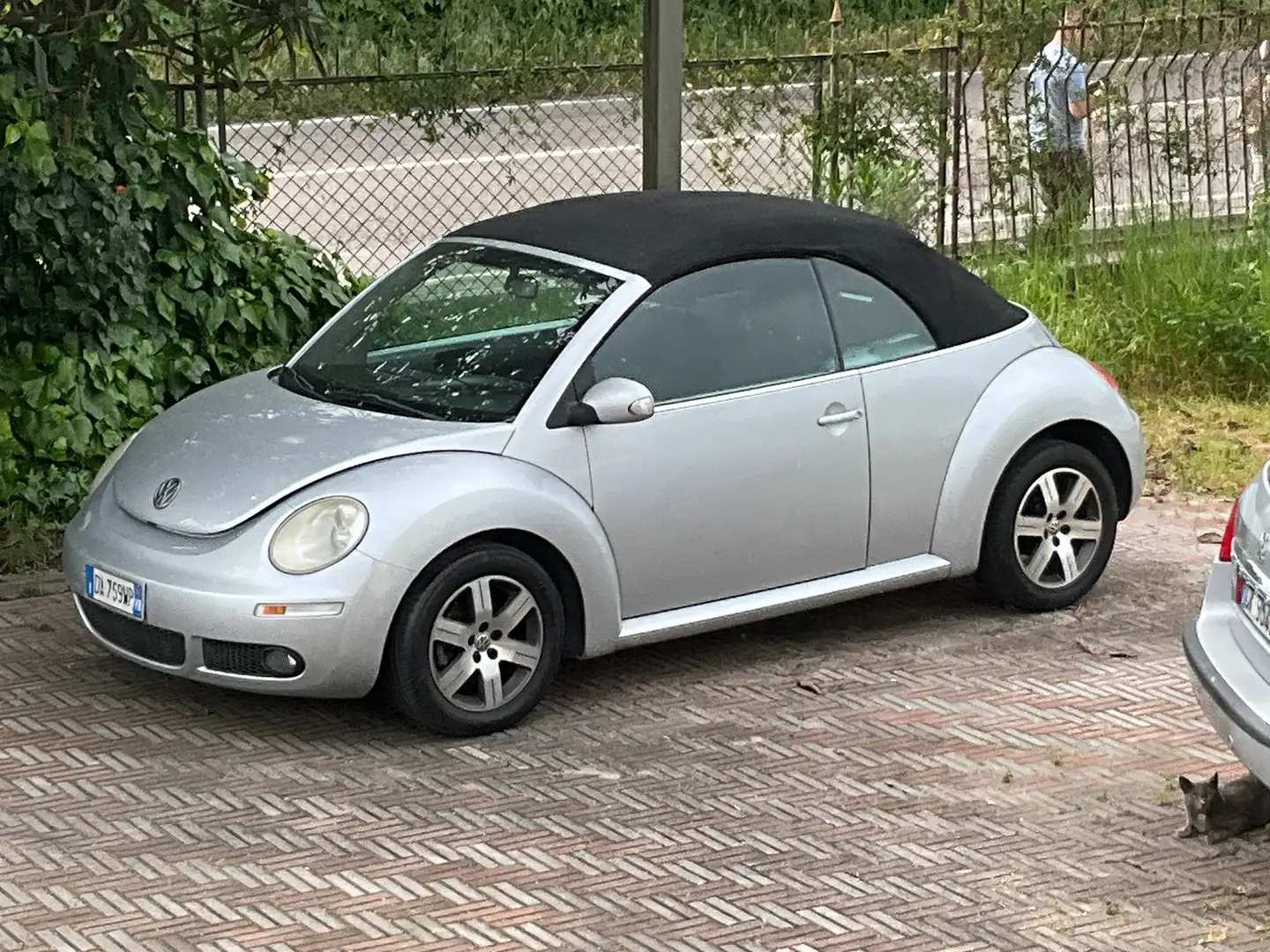 Volkswagen New Beetle New Beetle Cabrio Cabrio 1.9 tdi 105cv Argento - 1