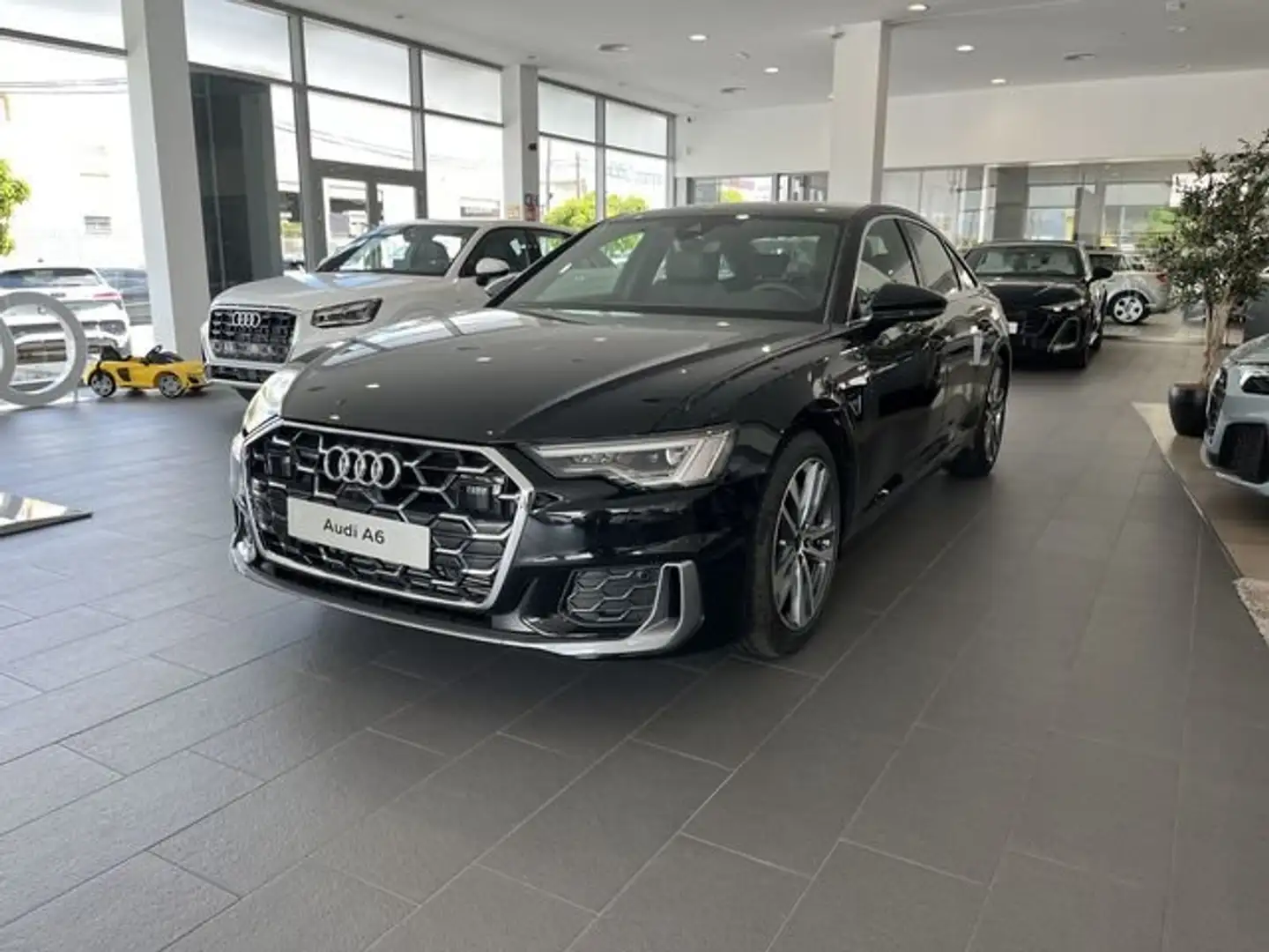 Audi A6 50 TFSIe S line quattro-ultra S tronic Negro - 1
