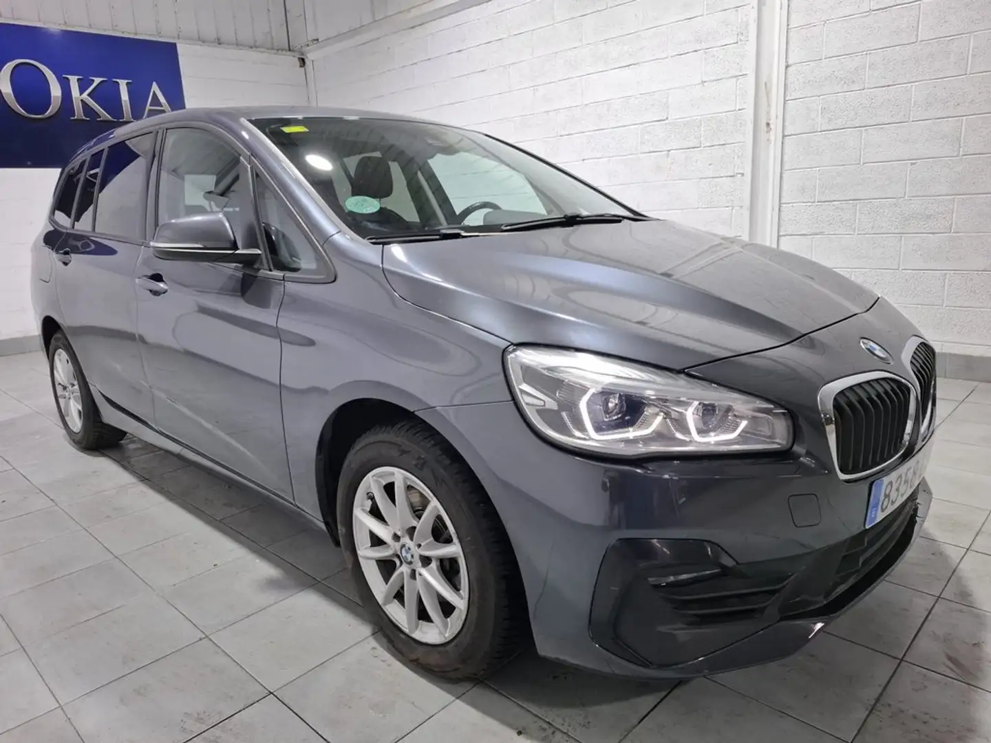 BMW 216 216d Business Grau - 2