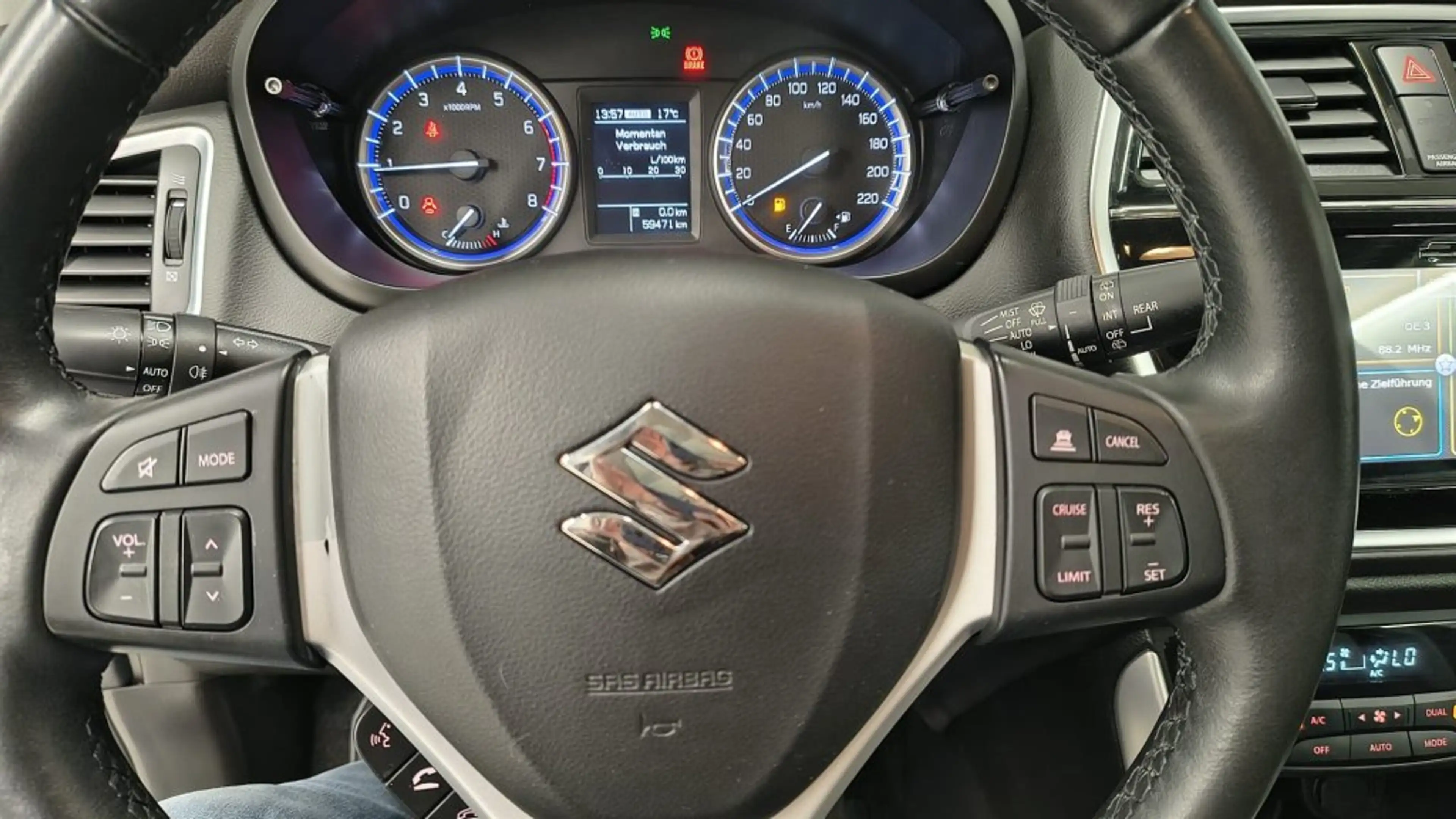 Suzuki SX4 S-Cross 1.4 DITC HYBRID ALLGRIP flash — photo 7