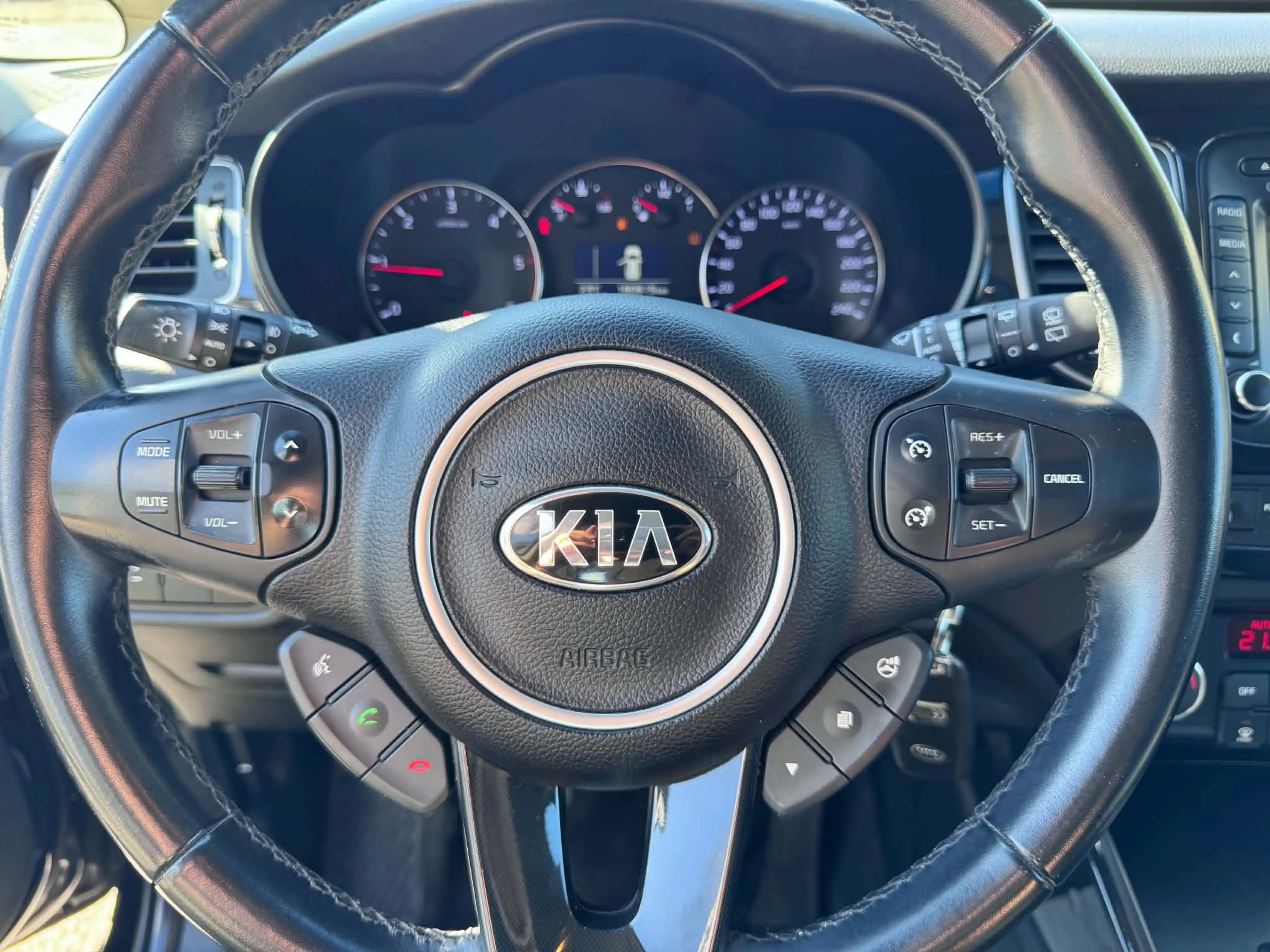 Kia Carens Carens ‼️1er Propriétaire ‼️7 places‼️ — photo 10