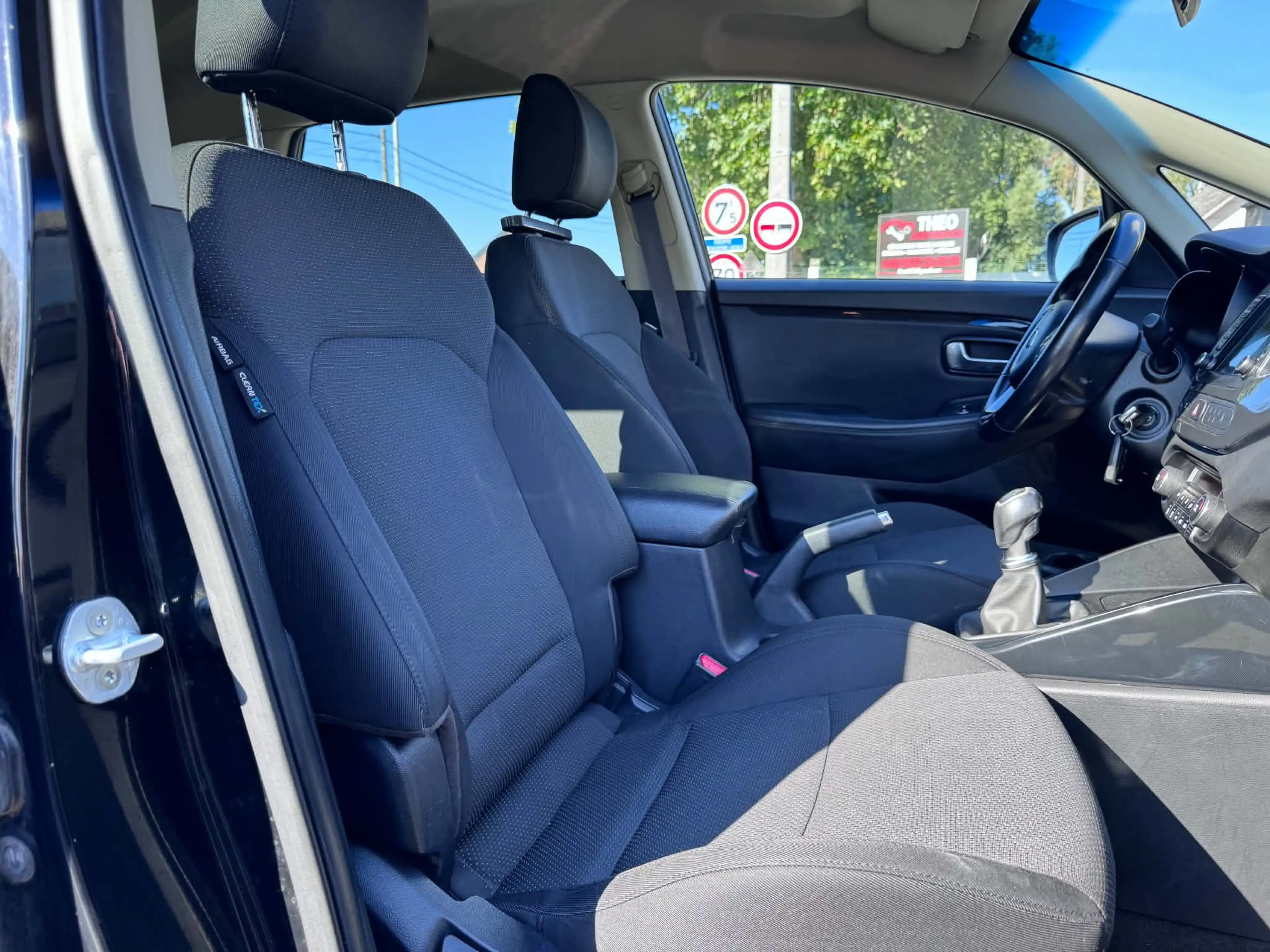 Kia Carens Carens ‼️1er Propriétaire ‼️7 places‼️ — photo 6