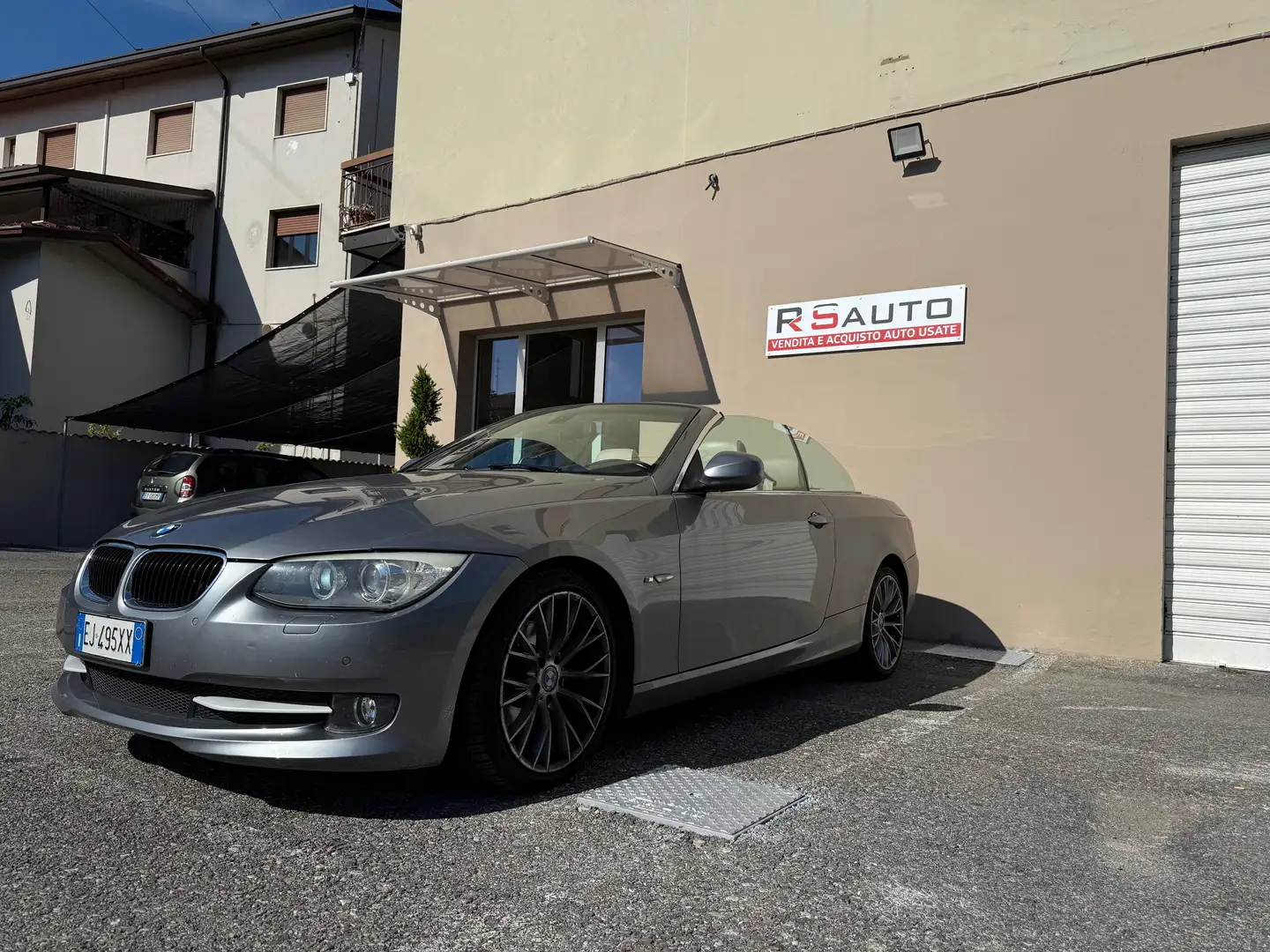 BMW 320 M-Sport 184 CV – 2011 Grau - 2
