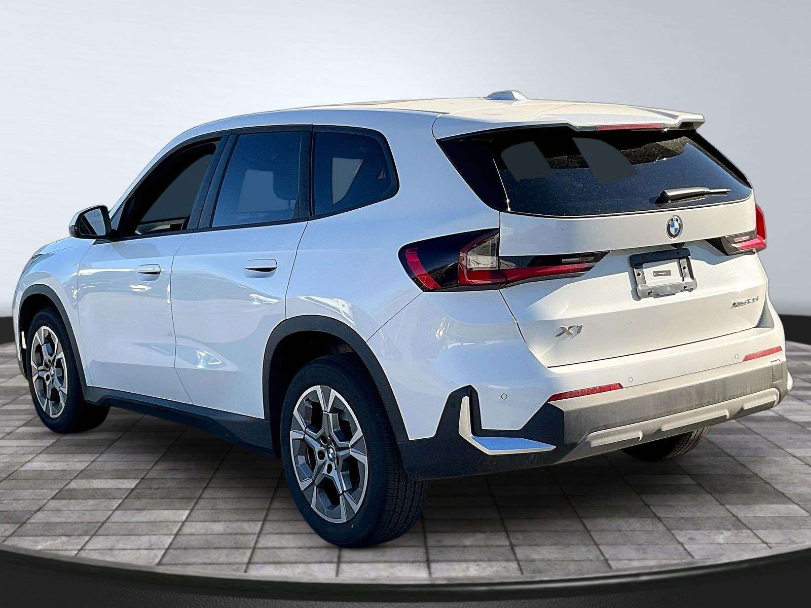 2025 BMW X1
