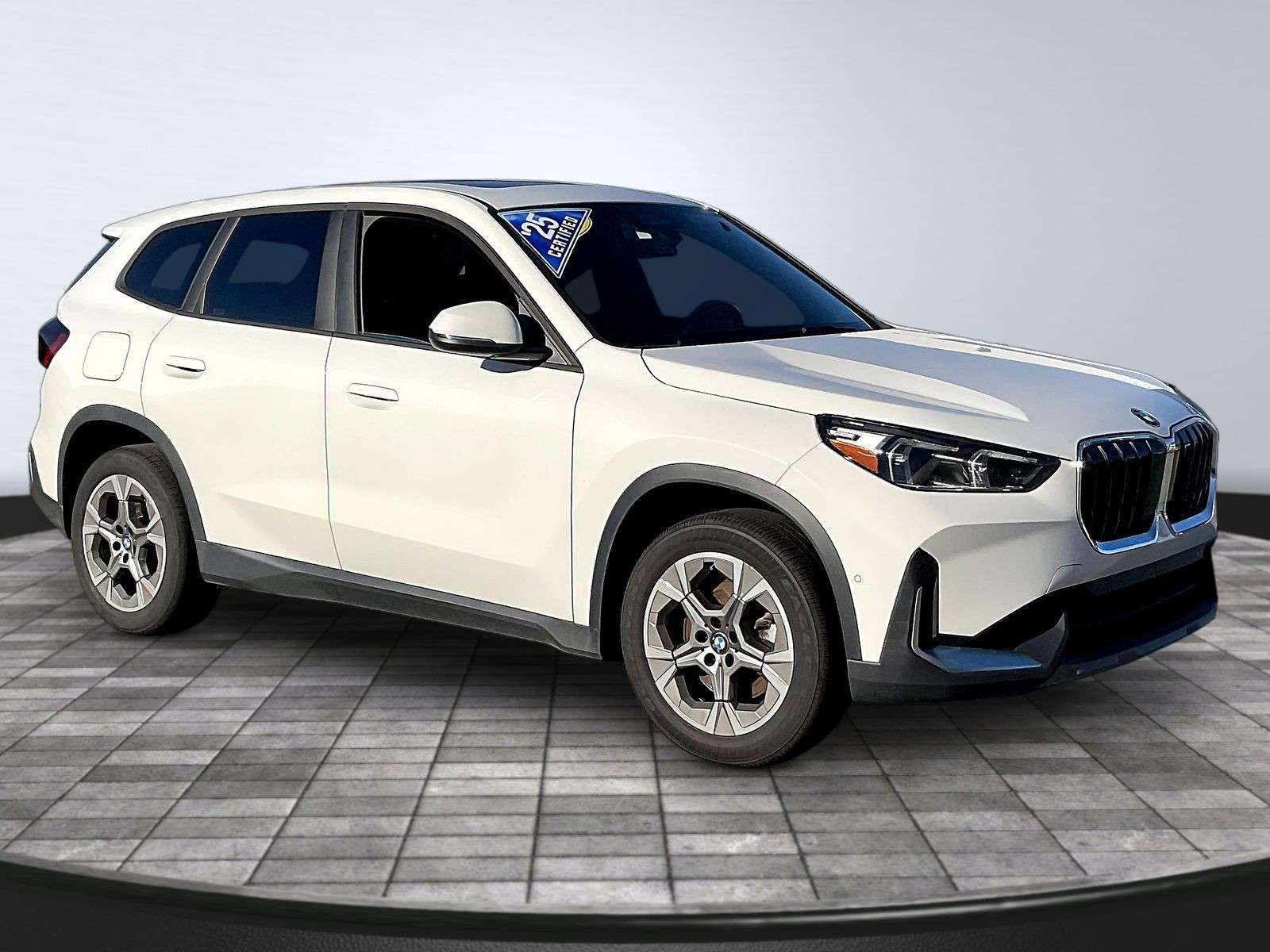 2025 BMW X1