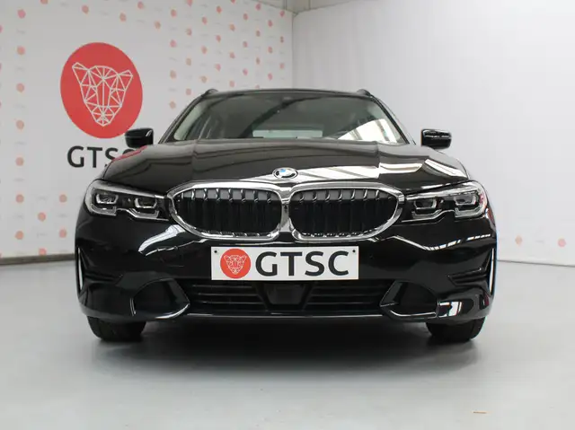 BMW 3 Series view 8