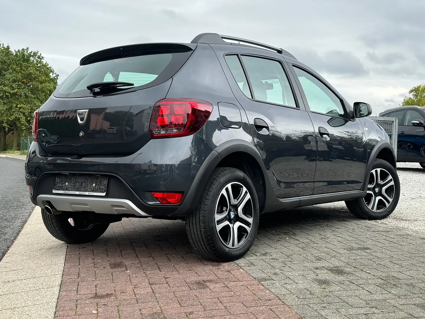 Dacia Sandero Stepway Celebration Navi Rkam Automatik Klimaautom - 2