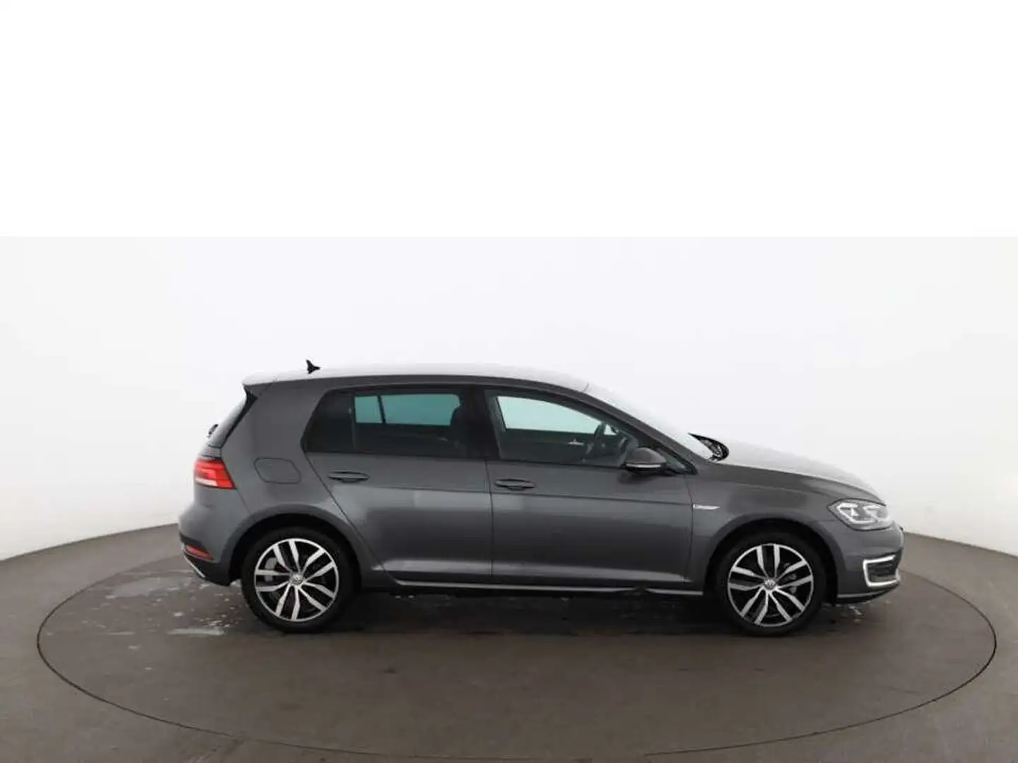 Volkswagen e-Golf VII 36kWh Aut LED RADAR NAVI ASSIST TEMP Grau - 2