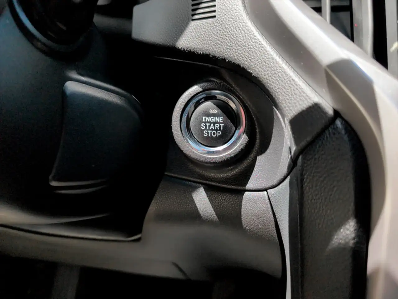 Subaru Ascent photo Subaru Ascent