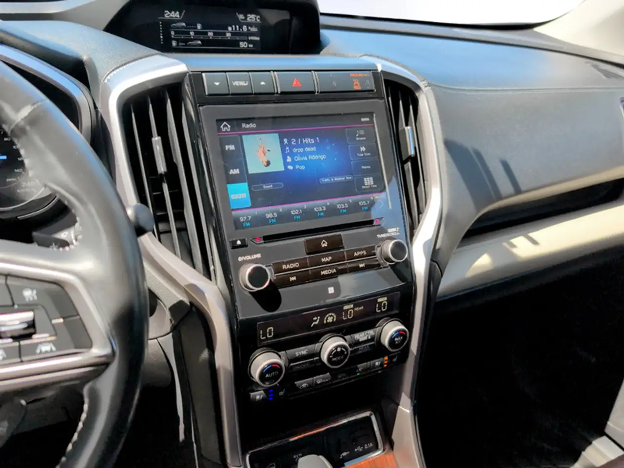 Subaru Ascent photo Subaru Ascent